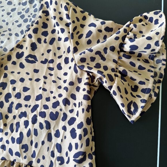 Shein Leopard Print Tiered Dress Size L V-Neck Ruffle Sleeve Button Front - Picture 4 of 7